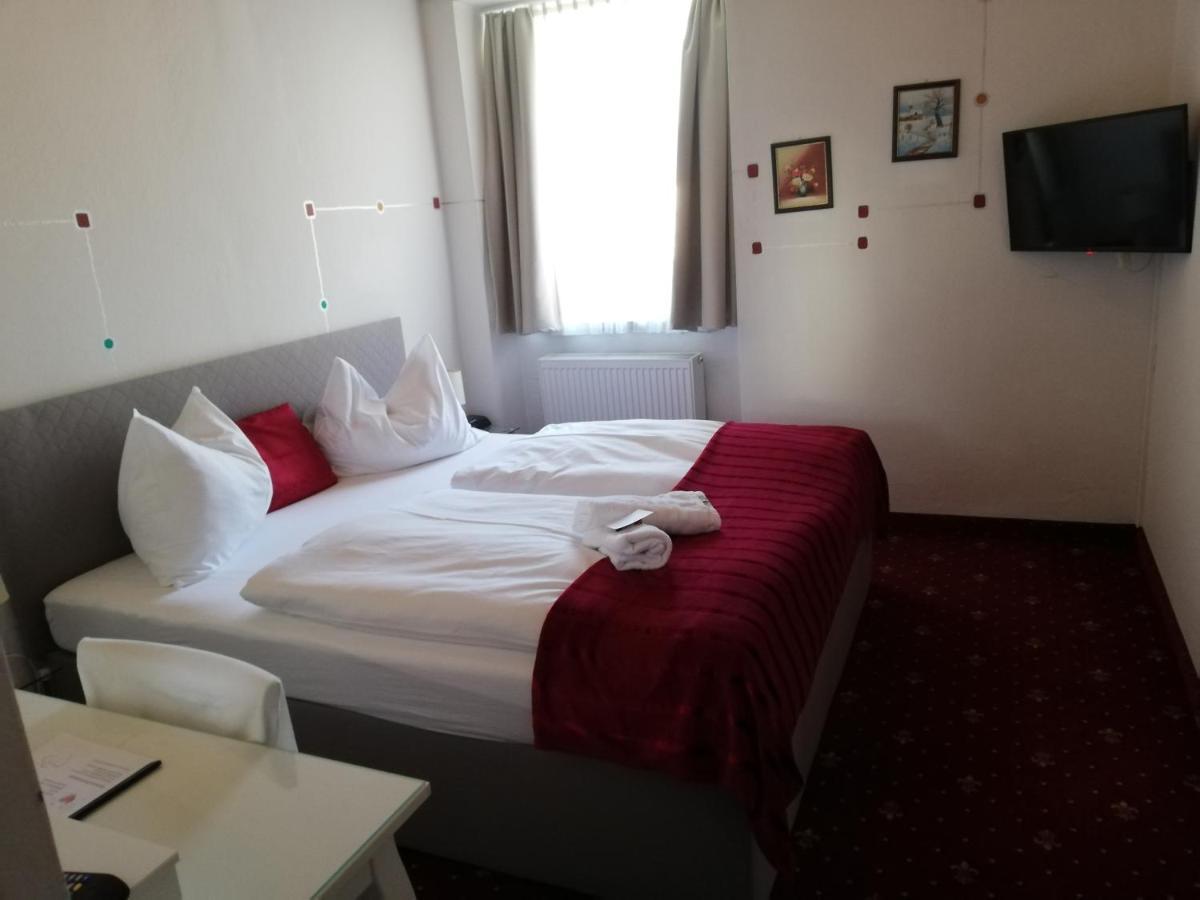 Hotel Kirchenwirt 바트키르히하임 외부 사진