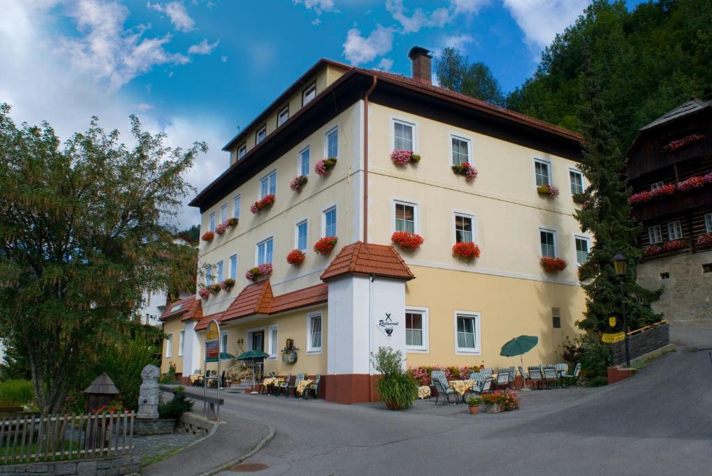 Hotel Kirchenwirt 바트키르히하임 외부 사진
