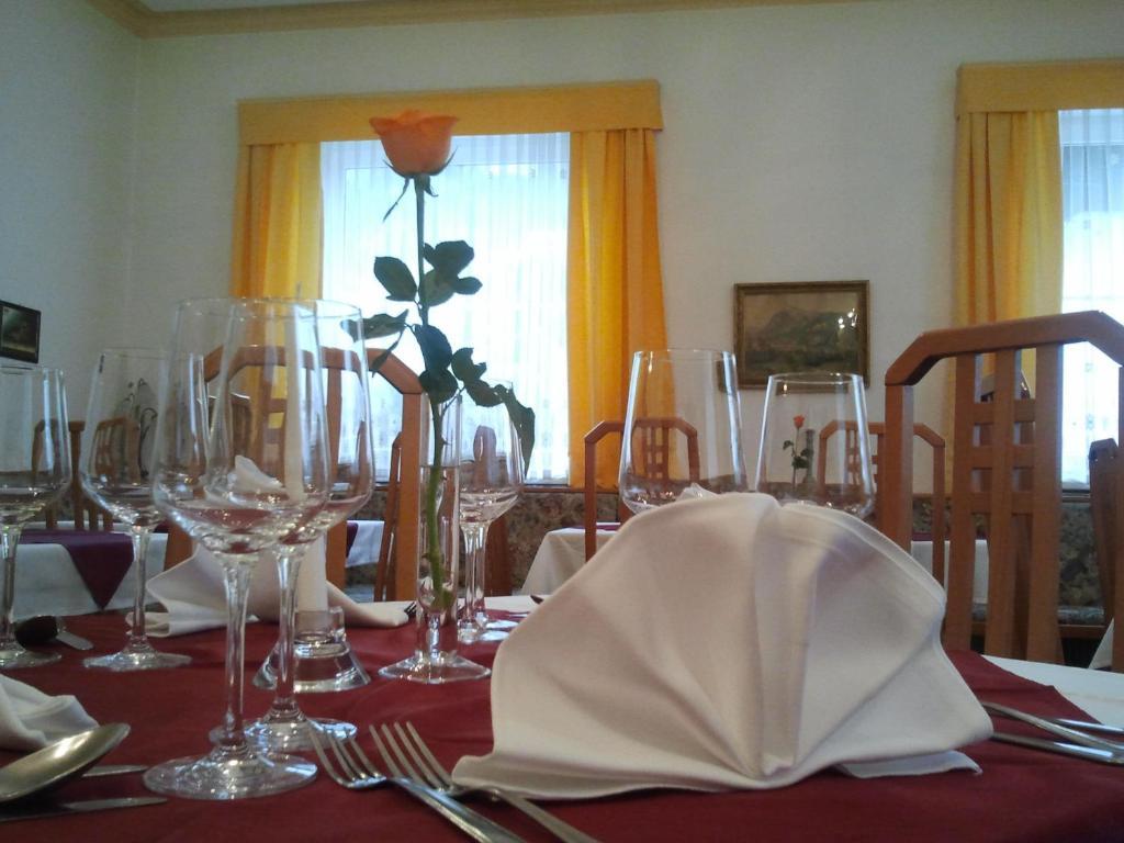 Hotel Kirchenwirt 바트키르히하임 외부 사진